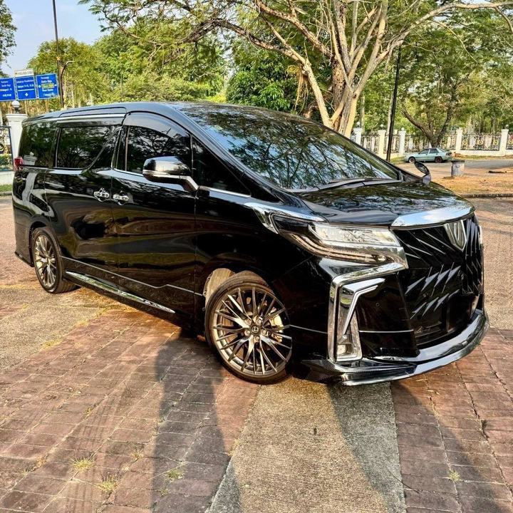 Toyota Alphard SC