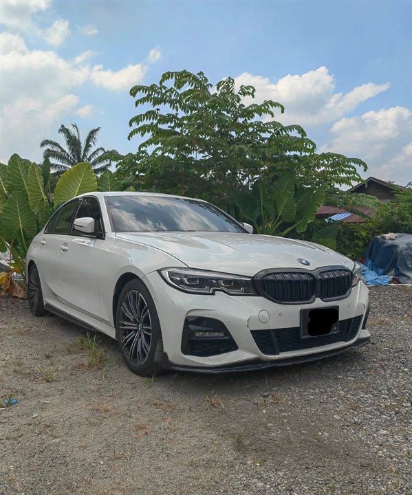 BMW G20 330e