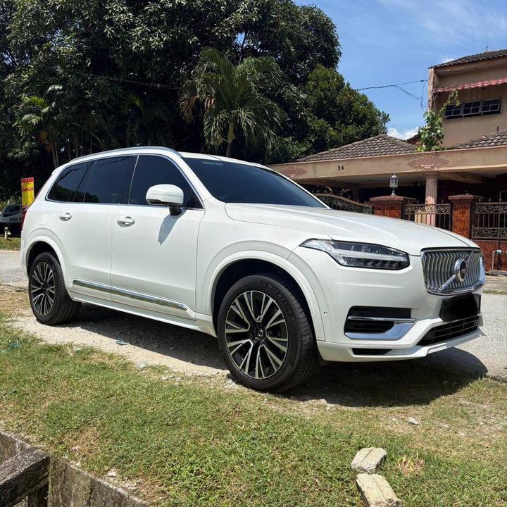 Volvo XC90 T8
