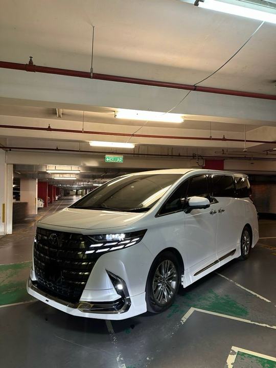 Toyota Alphard AGH40